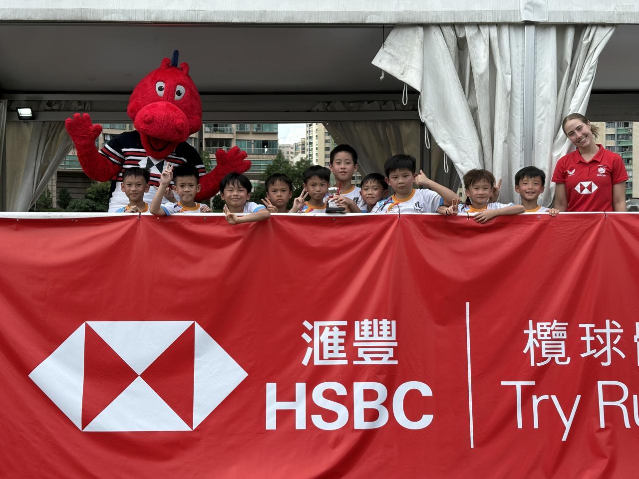 男子初級組碗賽季軍 男子高級組碟賽冠軍 女子初級組盃賽殿軍